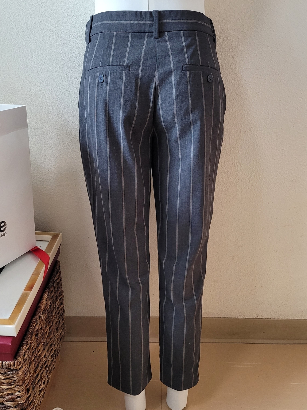 Theory Treeca Charcoal Pinstripe Crop Trousers - Picture 4 of 10